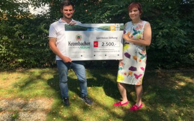 Krombacher Brauerei spendet 2.500 Euro an die Lost Voices Stiftung